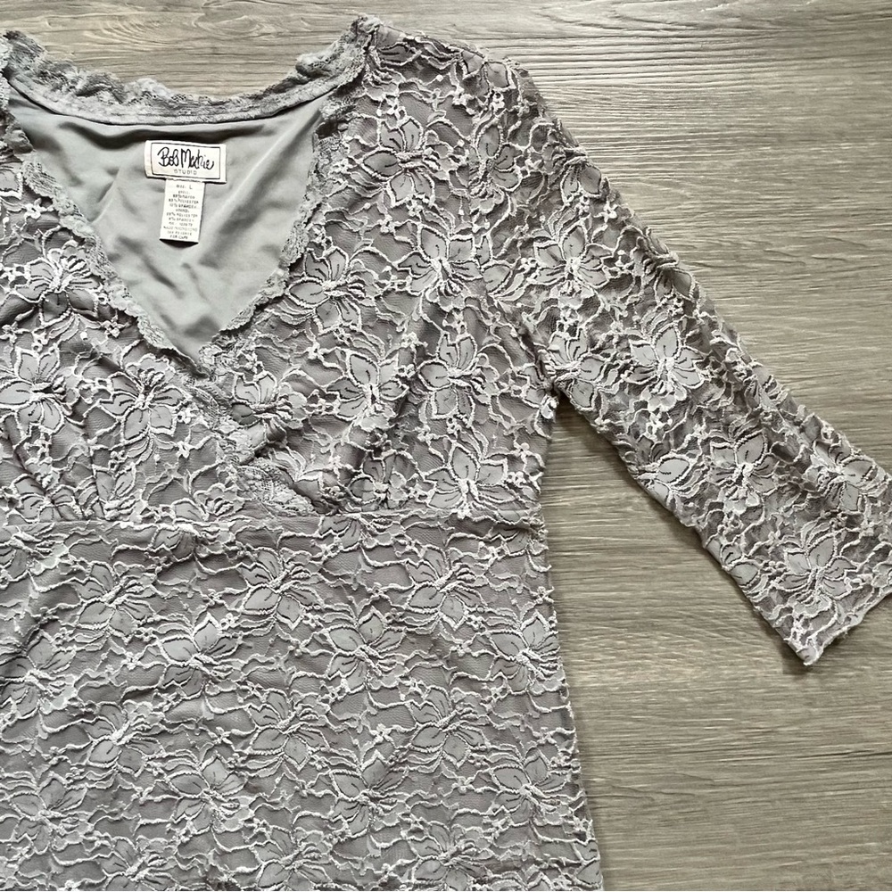 Bob Mackie 90’s Gray Floral Lace Blouse